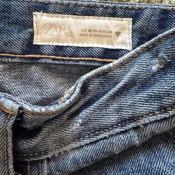 Zara Curved Leg High Rise Jeans - Picture 5 of 6